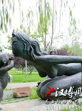 玻璃钢仿铜人物雕塑母子母爱雕塑城市广场公园林步行街亲情铜雕塑