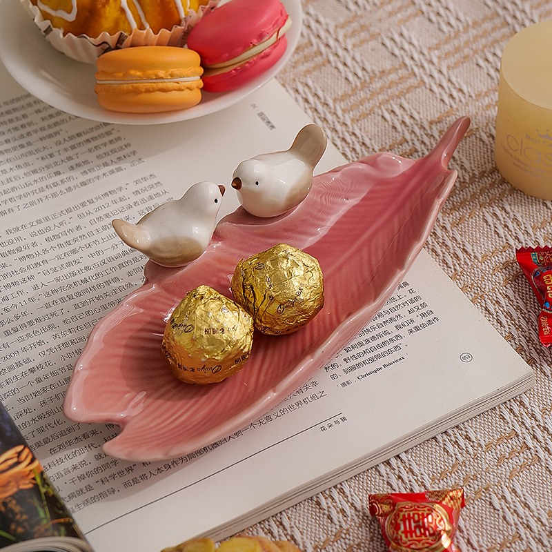 陶瓷小鸟点心盘珠宝首饰收纳盘创意可爱置物架肥皂碟轻奢高档摆盘 - 图0