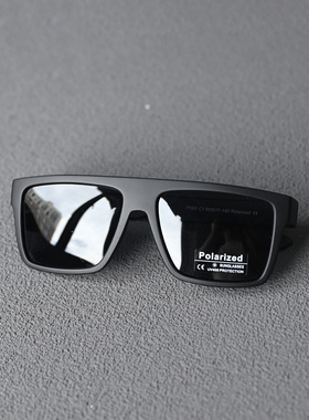 潮流男士偏光太阳镜TR90墨镜黑色开车钓鱼防紫外线眼镜方形潮百搭