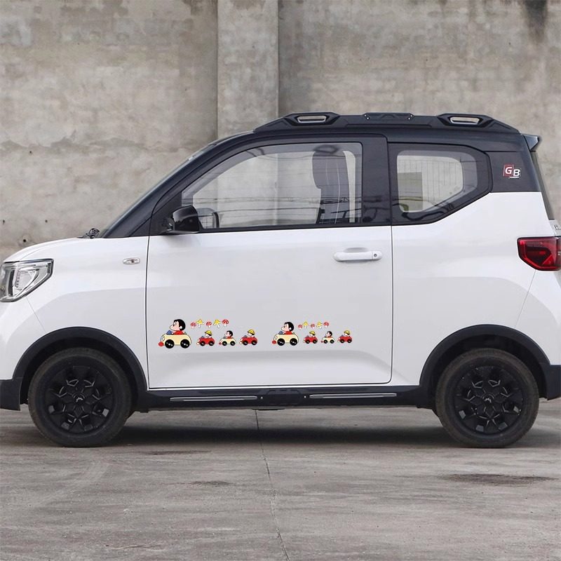 百斯力蜡笔小新汽车贴纸装饰后玻璃遮挡划痕保险杠车门电动车贴花
