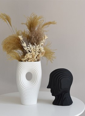 意式极简抽象人物摆件办公室样板房书柜客厅软装饰品北欧现代摆设