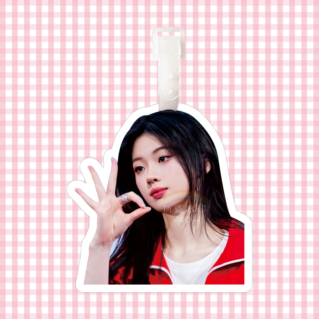 单依纯行李牌书包挂件旅行李箱挂饰链登机吊牌周边钥匙扣应援物料 - 图0