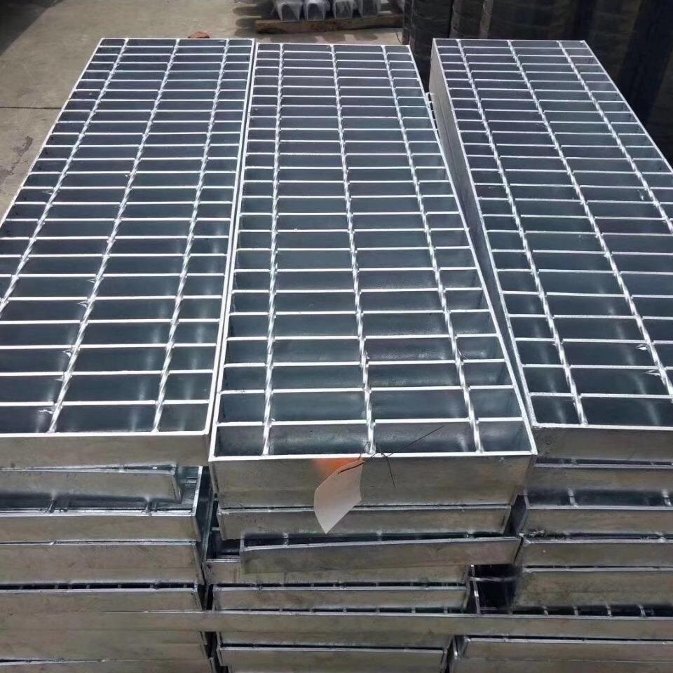 镀锌钢格板楼梯踏步板热镀锌钢格栅不锈钢格栅板排水沟盖板网格板 - 图0
