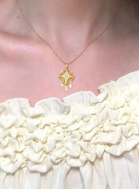 夜空闪动星星项链女款灵动跳动的心锁骨链女轻奢小众幸运星设计感