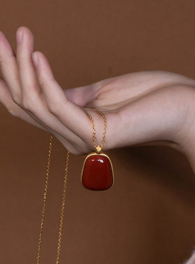 天然南红无事牌吊坠S925银磨砂镶嵌满色满肉南红吊坠项链