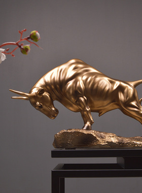 简约现代轻奢牛摆件酒柜电视柜办公桌面家居客厅牛运冲天装饰品