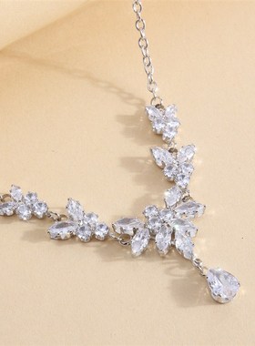轻奢高级感超闪锆石水滴项链女小众设计温柔风个性百搭锁骨链项饰