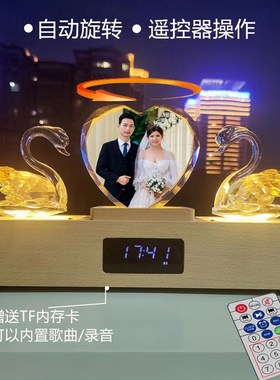 威弗列德蓝牙音箱送新人结婚纪念日订婚新婚礼物照片定制旋转摆件