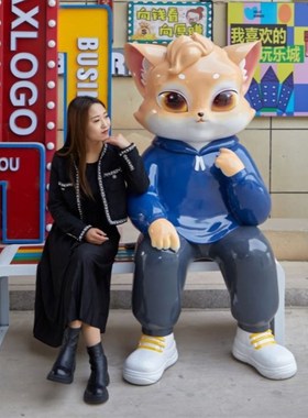 定制玻璃纤维雕塑卡通饭店宠物店门口招财猫大型户外打卡大型摆件