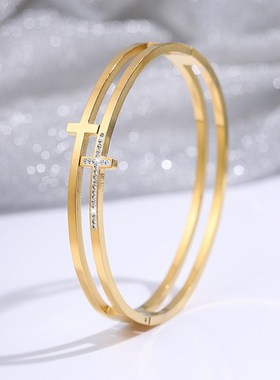 新款双层十字镂空镶钻暗扣手镯日韩简约电镀可洗澡不锈钢手镯饰品