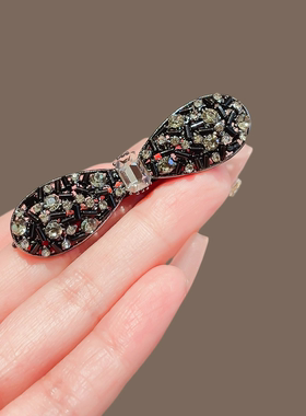 高端水晶点缀黑色金属发夹