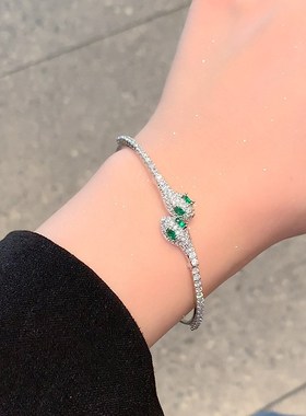 高级感银色小绿蛇形手镯子女生素圈手镯手链轻奢小众精致锆石手环