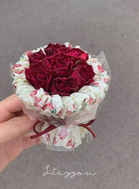 迷你口袋见面小花束玫瑰向日葵