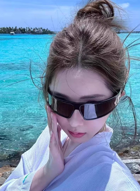2025新款发箍墨镜女款高级感网红时髦拍照凹造型太阳眼镜防晒高级