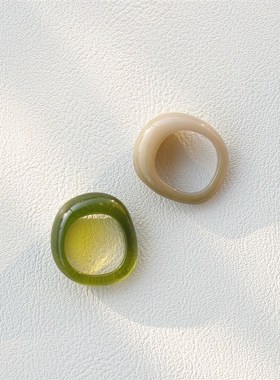 极速.HUANZHI 2020 New Korean Ins DVintage Resin Green Geomet