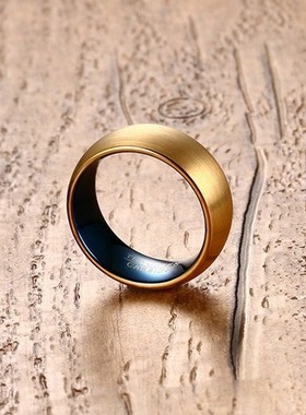 潮流饰品，时尚饰品批发 8MM钨钢戒指金色+蓝色 男士 TCR-053