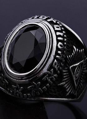 霸气荷鲁斯之眼造型锆石钛钢戒指