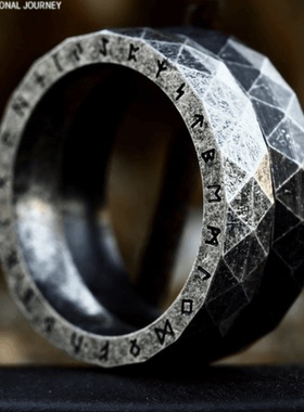 ROCK PUNK欧美时尚简约维京字母菱形戒指男士窄版复古手工食指环