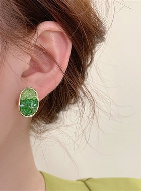 极速2023 New Arrlival Simple Temperament Irregular Zircon