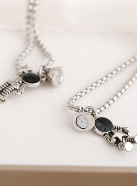 极速2PCSc/Set Couple Hold hands Necklace Magnet Matching Lov