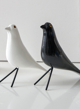 北欧木质小鸟摆件纯手工绘画仿真小鸟客厅摆设家居橱窗柜台装饰品