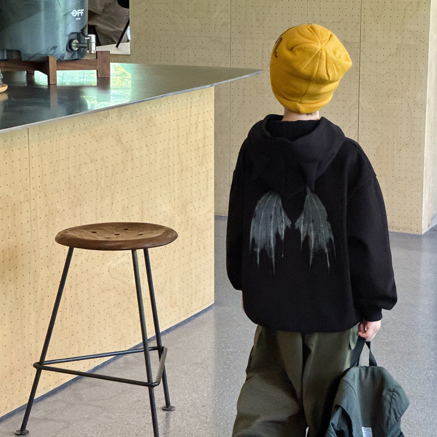 童酷2025男童冬款立体小角恶魔印花帅气连帽一体绒加厚儿童卫衣潮 - 图2