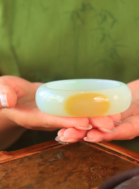 新疆和田玉糖白带翠三色手镯籽料