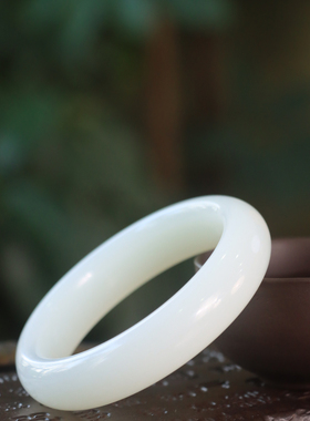 和田玉老坑山料手镯羊脂白玉正圈