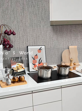 现代厨房摆件暖色系样板房间软装厨具汤锅研磨器胡椒罐装饰品组合