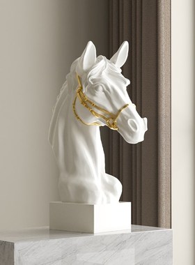 高级感艺术马头摆件石膏雕塑软装轻奢客厅酒柜办公室展示柜装饰品