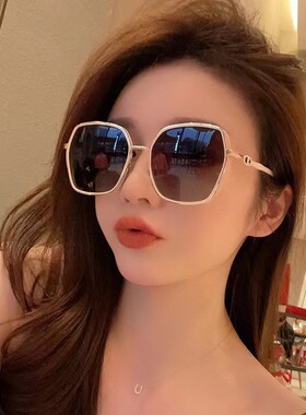 自带妆容感时尚墨镜防晒紫外线新款大脸显瘦偏光太阳镜简影JUEIS