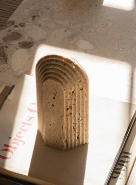 侘寂风黄洞大理石几何抽象异形摆件粗糙小众艺术高级感样板间客厅