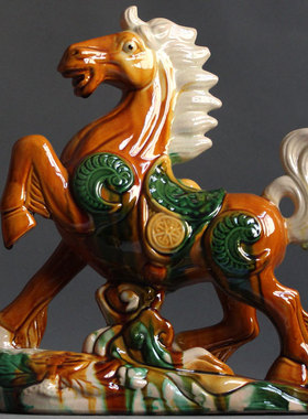 唐三彩马陶瓷马大红马摆件富贵工艺招财家居风生水起马到成功