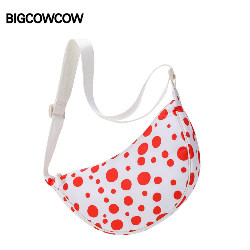 BIGCOWCOW/大牛牛波点月牙马鞍包韩国ins小众可爱饺子包单肩斜挎,淘宝优惠券,粉丝福利购,淘宝优惠卷