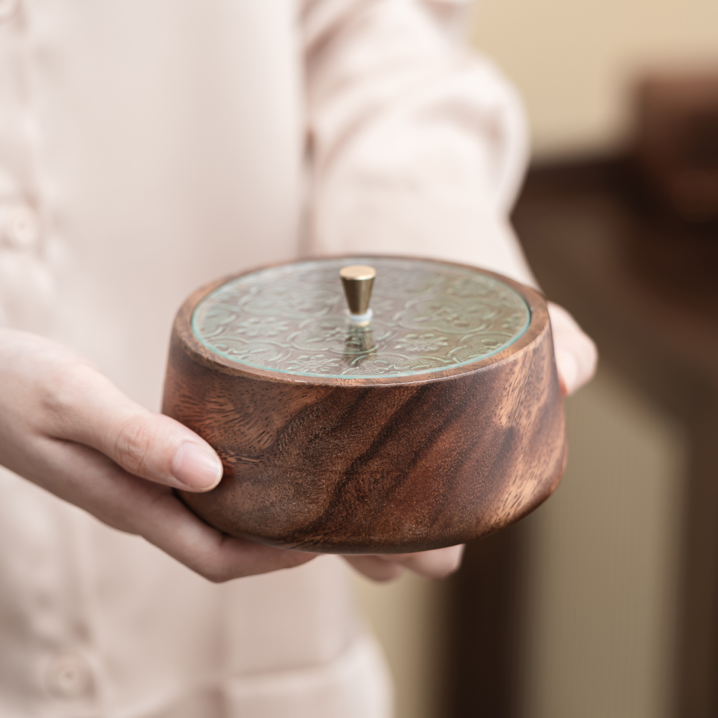 整木海棠花玻璃带盖果盘木质果盆酒店桌面收纳零食糖果坚果盒盘子 - 图2