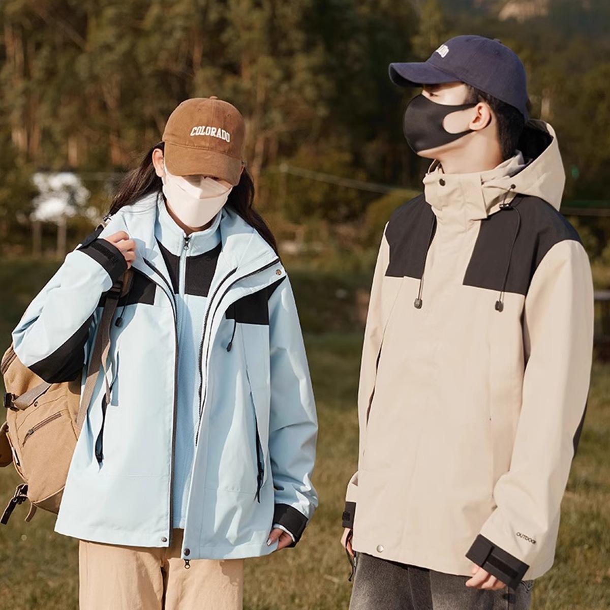 雪中飞三合一外套2024秋冬防风防水可拆卸情侣款时尚保暖连帽外套