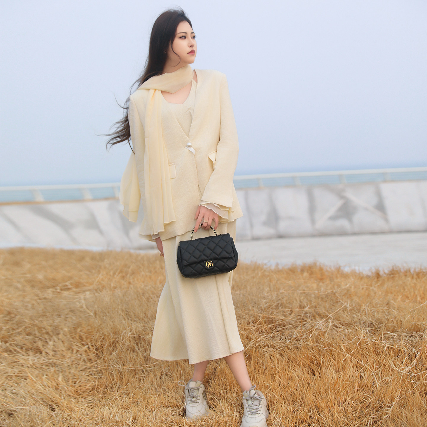 QG白色包包女2026新款头层牛皮小香风菱格链条包斜挎包手提女包