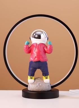 电脑桌面摆件办公室装饰品太空人月球台灯卧室小夜灯太空人高级感
