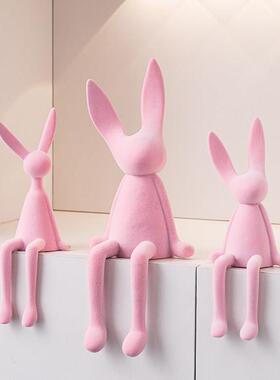 现代简约卡通植绒坐姿兔子摆件客厅售楼处装饰品公仔克莱因蓝摆设