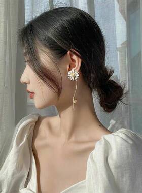 ins热销 高级感白色雏菊项链 气质森系蜜蜂雏菊花朵手镯戒指