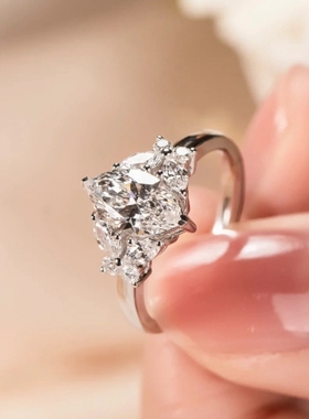 YUDANDUN莫桑戒指1克拉马眼钻双蝶设计新款时尚小众高级感钻戒女