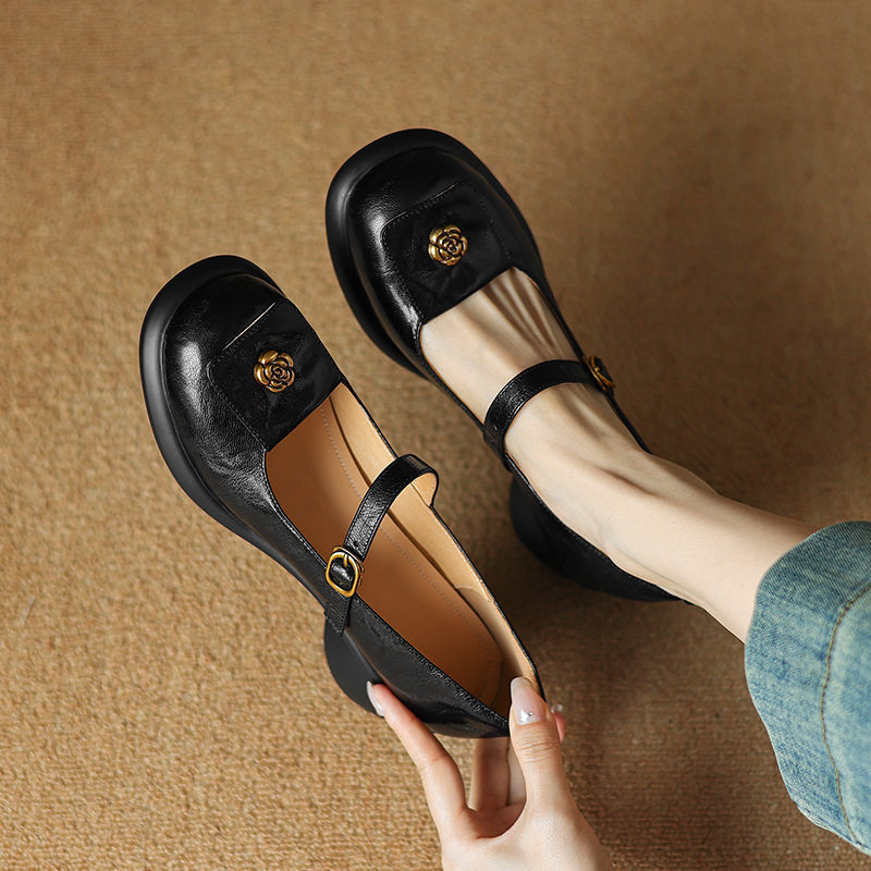 法式复古圆头山茶花粗跟浅口一字扣带玛丽珍单鞋2024秋百搭高跟鞋,淘宝优惠券,粉丝福利购,淘宝优惠卷