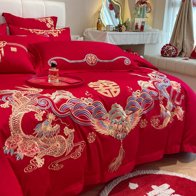 Chinese style dragon and phoenix embroidery wedding four-piece set big red sheet quilt cover wedding quilt bedding
