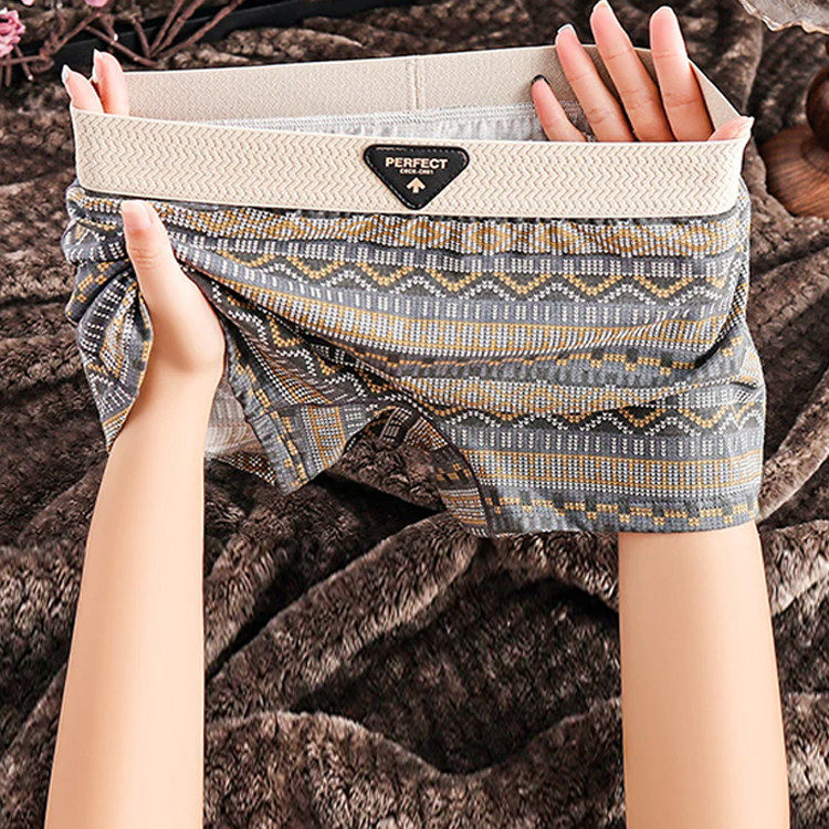 复古民族风内裤女士纯棉抗菌2025新款防走光无痕四角女生平角短裤,淘宝优惠券,粉丝福利购,淘宝优惠卷