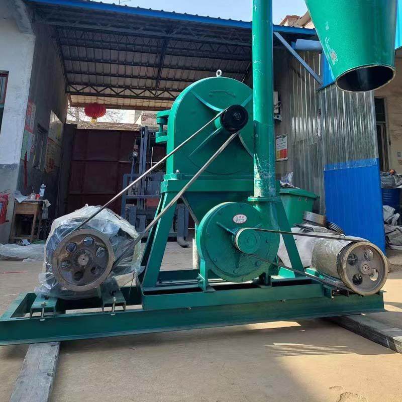 三相电自吸粉碎机农业饲料和工业原料都可用700三相电自吸粉碎机,淘宝优惠券,粉丝福利购,淘宝优惠卷