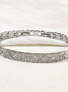 2026新款潮流女士日韩镶钻微锆石精致手链小众高级定制