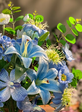 原创蓝色渐变仿真花花束百合绣球