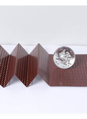 现代简约欧式红色铁艺折叠镂空网屏风摆件样板房售楼处软装饰品