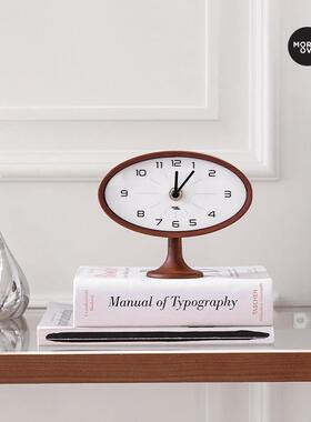 moreover橄榄复古桌面钟客厅卧室玄关实木摆件台式轻奢家居装饰品