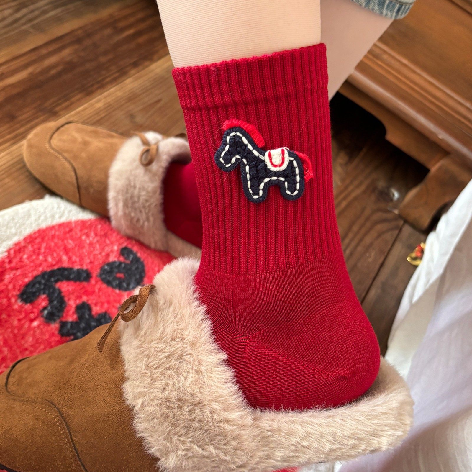 2026新年红袜子马年本命年属马喜庆百棉水溶马布标可爱大红中筒袜,淘宝优惠券,粉丝福利购,淘宝优惠卷